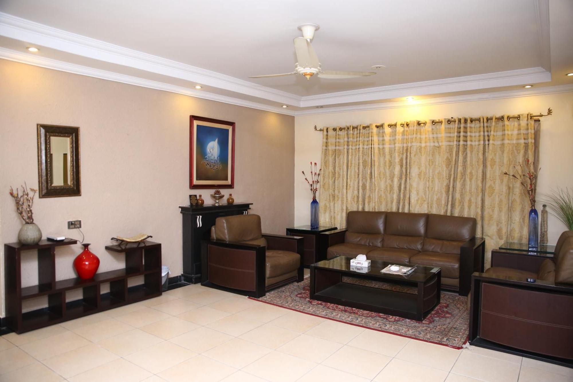 Safari Club 3 Bahria Town Hotel Rawalpindi Exterior foto